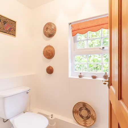 Вилла Lolgorien, West Cornwall, Sleeps 8 *