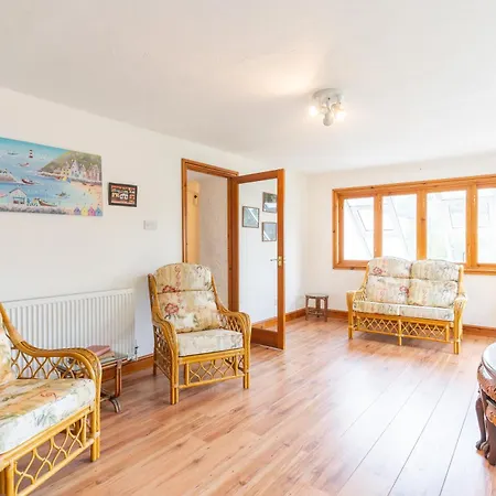 Lolgorien, West Cornwall, Sleeps 8 Вилла Камборн