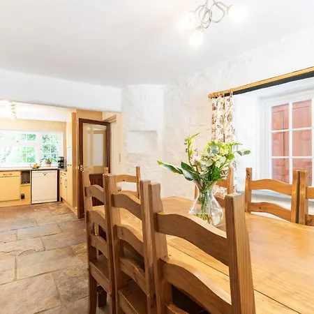Lolgorien, West Cornwall, Sleeps 8 Вилла Камборн
